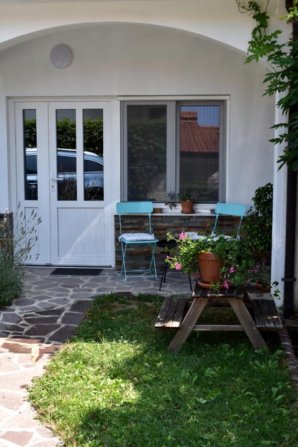 Ferienwohnung Postaja 33 Zgornje Skofije Exterior foto